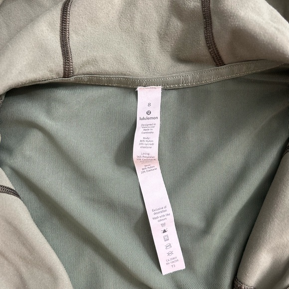 Lululemon Define Jacket Camo – Size 8 - Picture 6 of 10